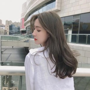 超流行不用漂褪色也好看冷棕闷青发色