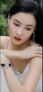 张柏芝43岁依旧波涛汹涌:爱的年龄不止于数字