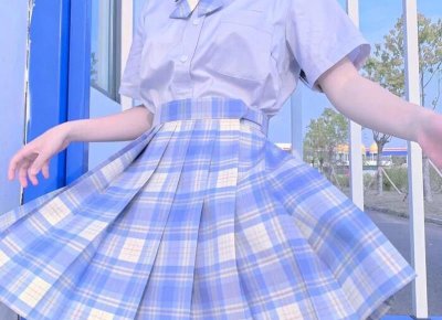 白玉堂和展昭(展昭胜过白玉堂却弱于北侠)