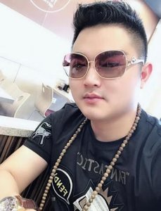 快手直播游戏时,怎样将粉丝设置成管理员