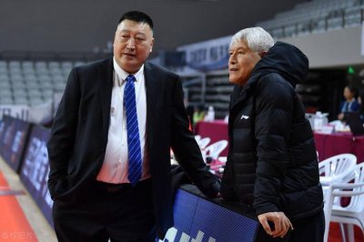 从次鱼腩队到黑马球队,山西男篮主帅杨学增的兵法有多厉害
