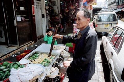 1974年我下乡插队嫁给了农民,后来为了他,我主动放弃返城的机会