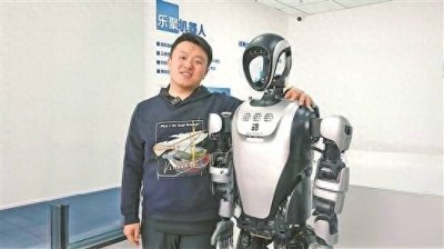 2025年度中国青年五四奖章获奖个人冷晓琨:让机器人“夸父”服务千家万户