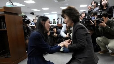 变相贩卖?韩国承认“大量出口”儿童,部分被送国外后过得不如狗