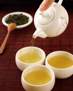 抽烟喝什么茶清肺排毒(「老卜奎说茶」吸烟戒不掉,喝点这些茶清肺解毒!)